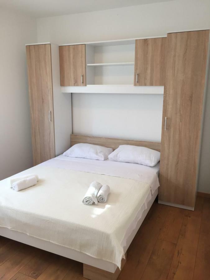 Apartman Visic 1692 Kastela Dış mekan fotoğraf